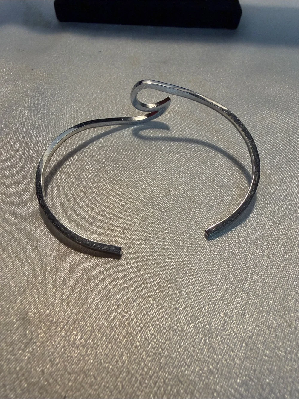 Source Unknown Silver Swirl Open Cuff Bracelet